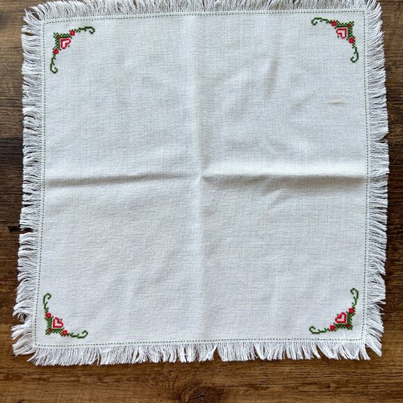 Vintage Set of 2 Counted Cross Napkins or Dresser Scarf, Vintage Linen, Handmade - Picture 7 of 7